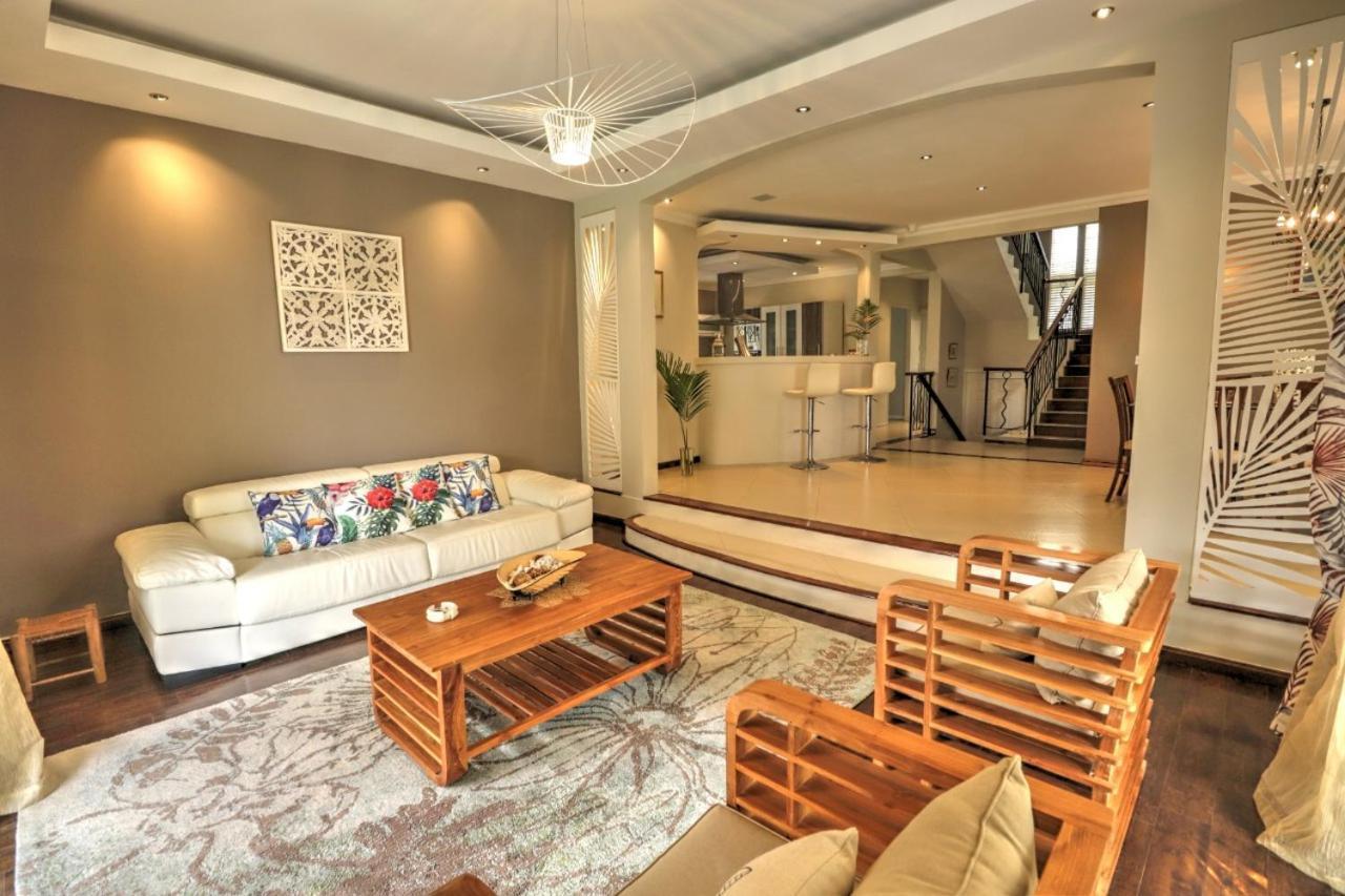 Happiness Villa 3 Bedroom Luxury Villa With Private Pool, Near All Amenities And Beaches Mauritius グランベ エクステリア 写真